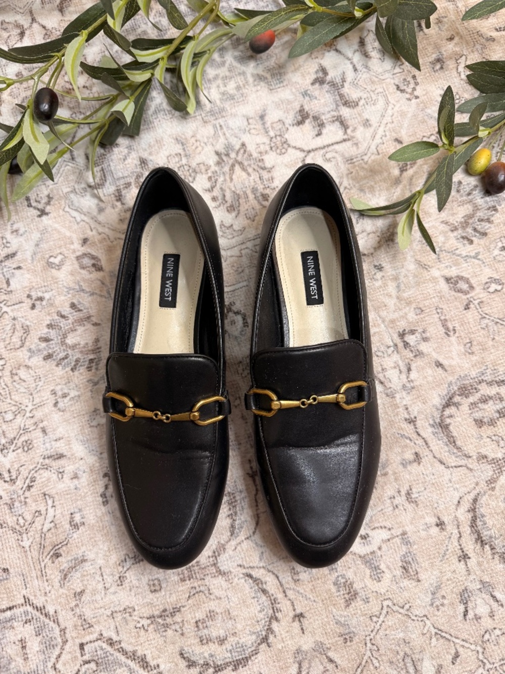Nine West Newdale Black Horsebit Loafers Women’s Size 7M Gold Hardware
